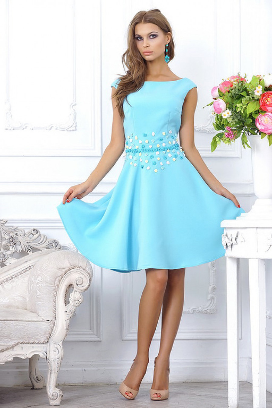 Купить летнее нарядное платье. Голубое платье. Платье голубого цвета. Красивое голубое платье. Плдаите Голуього цветва.